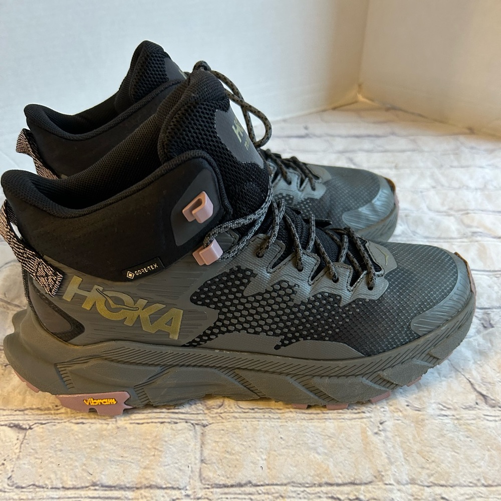 HOKA TRAIL CODE GTZ BLACK/CASTLEROCK WOMENS HIKING SHOES 1123166-BSCTL SIZE 8.5B